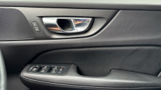 Volvo V60 2.0 B4D Cross Country 5dr AWD Auto Diesel Estate